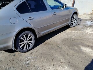 2012 Skoda Octavia II (A5) Рестайлинг, чёрный, 900000 рублей, вид 5