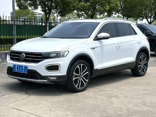 2022 Volkswagen T-Roc I Рестайлинг, белый, 1730000 рублей, вид 3