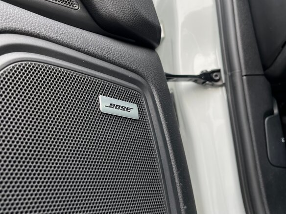 2021 Porsche Macan S I Рестайлинг, белый, 4500000 рублей - вид 15