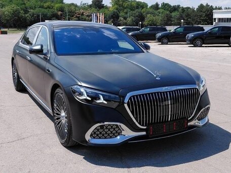 2026 Mercedes-Benz Maybach S-Класс 680 II (Z223) Рестайлинг, чёрный, 41990000 рублей, вид 4