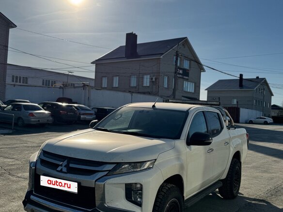2020 Mitsubishi L200 V Рестайлинг, белый
