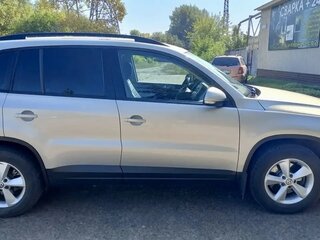 2011 Volkswagen Tiguan I Рестайлинг, серебристый, 1050000 рублей, вид 3