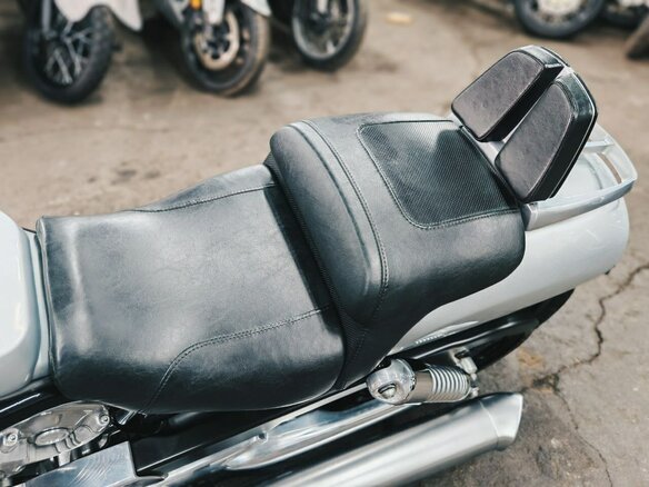 2009 Harley-Davidson V-Rod Muscle, серебристый, 1180000 рублей - вид 20