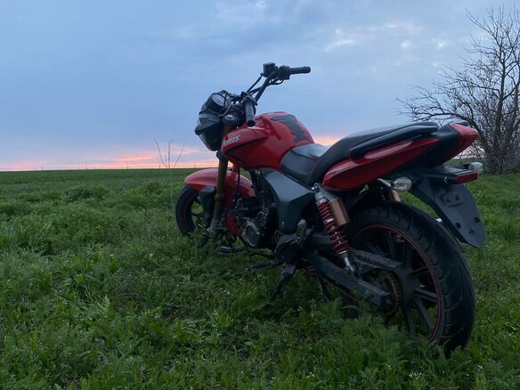 2014 Stels Flame 200, красный, 90000 рублей - вид 2
