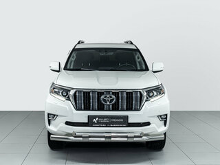 2020 Toyota Land Cruiser Prado 150 Series Рестайлинг 2, белый, 5390000 рублей, вид 2