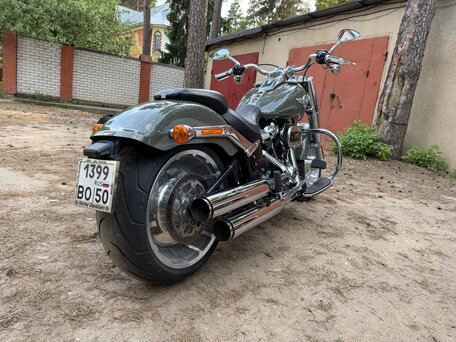 2021 Harley-Davidson Fat Boy, зелёный, 2149000 рублей, вид 4