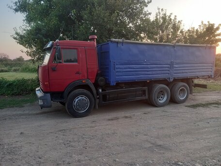 2006 КамАЗ 53215, красный, 950000 рублей, вид 2