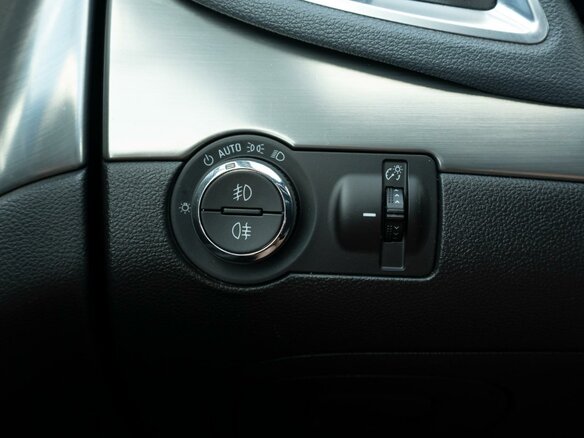 2012 Opel Mokka I, белый - вид 16