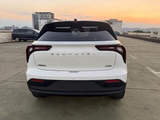 2024 Geely Geometry E 39.4 kWh, белый, 1380000 рублей, вид 5