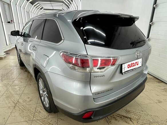 2014 Toyota Highlander III (XU50), серебристый, 2757000 рублей - вид 14