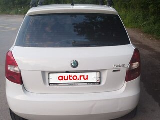 2012 Skoda Fabia II Рестайлинг, белый, 450000 рублей, вид 5