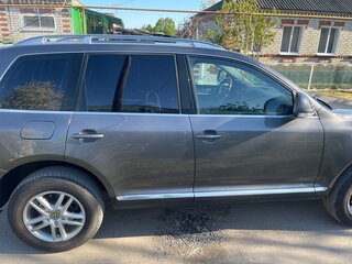 2008 Volkswagen Touareg I Рестайлинг, серый, 1100000 рублей, вид 4