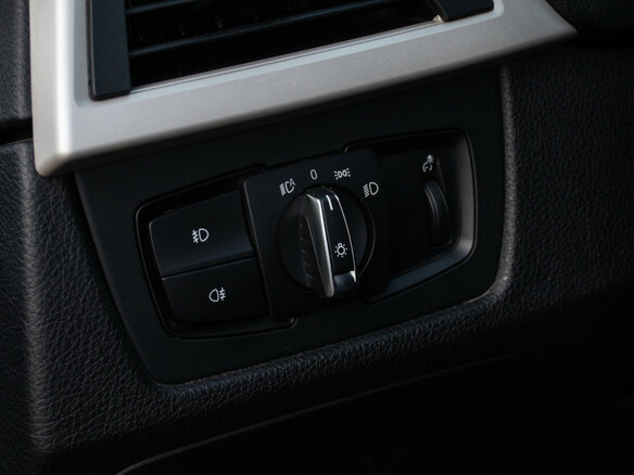 2013 BMW 3 серии 320i VI (F3x), чёрный, 1359000 рублей - вид 11