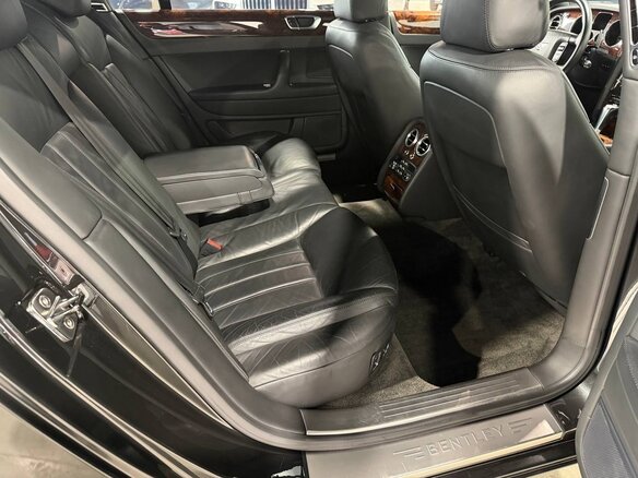 2007 Bentley Continental Flying Spur, чёрный, 2790000 рублей - вид 17
