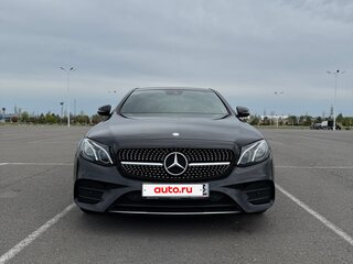 2016 Mercedes-Benz E-Класс 300 V (W213, S213, C238), чёрный, 3200000 рублей, вид 2