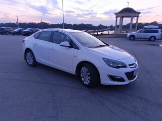 2014 Opel Astra J Рестайлинг, белый, 930000 рублей, вид 3