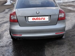 2010 Skoda Octavia Czech market II (A5) Рестайлинг, серый, 800000 рублей, вид 5