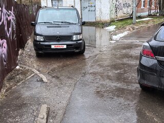 1998 Mercedes-Benz V-Класс 280 I (W638), чёрный, 600000 рублей, вид 3