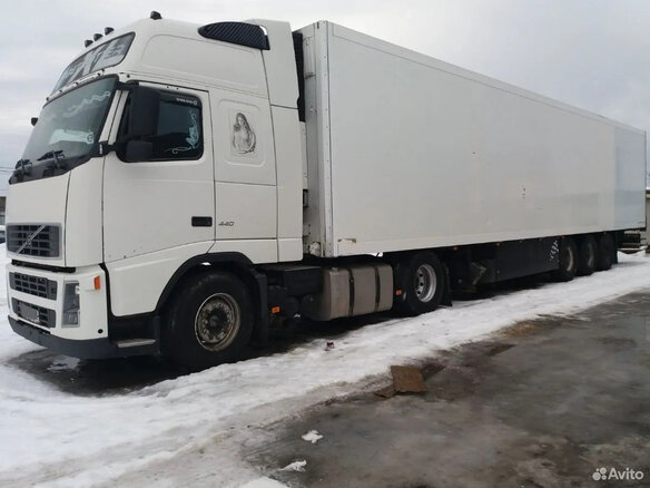 2006 Volvo FH, белый, 2750000 рублей - вид 1