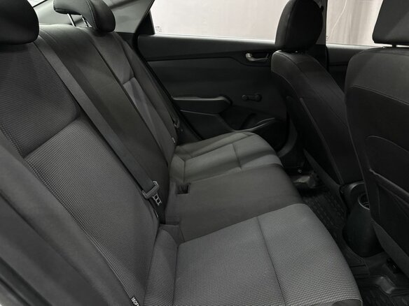 2017 Hyundai Solaris II, серебристый, 1199900 рублей - вид 20