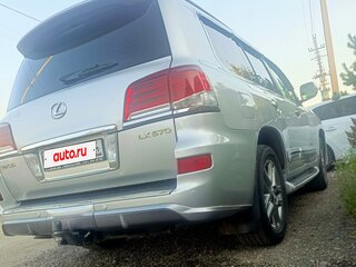 2012 Lexus LX 570 III Рестайлинг, серебристый, 4000000 рублей, вид 3