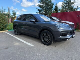 2020 Porsche Cayenne III, серый, 5490000 рублей, вид 1