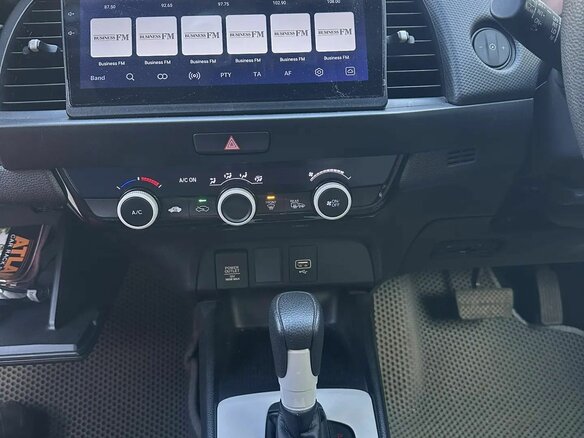 2020 Honda Fit IV, серый - вид 7