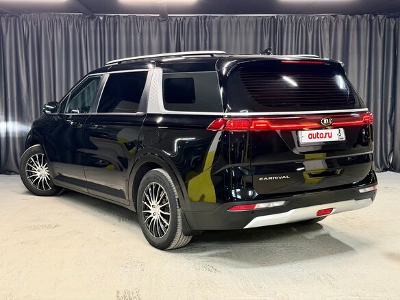 2021 Kia Carnival IV, чёрный, 3299000 рублей - вид 4