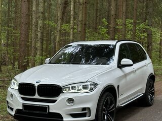 2013 BMW X5 50i III (F15), белый, 3250000 рублей, вид 1