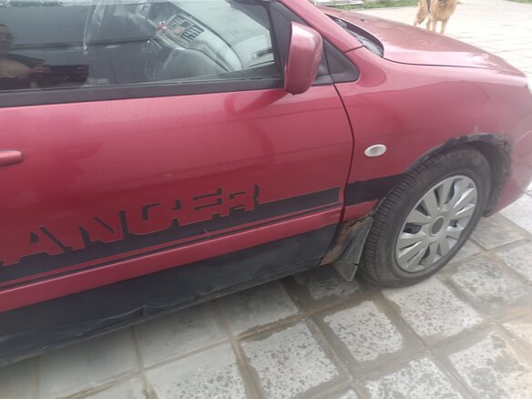 2006 Mitsubishi Lancer IX Рестайлинг, красный, 220000 рублей - вид 6