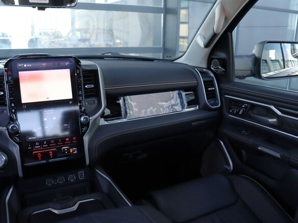 2026 Ram 1500 Crew Cab V Рестайлинг, красный, 12590000 рублей - вид 30