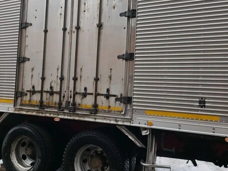 1992 Hino Series 700 (Profia), белый, 1000000 рублей, вид 5