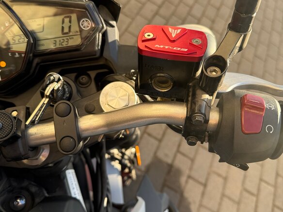 2019 Yamaha MT-03, красный, 615000 рублей - вид 5