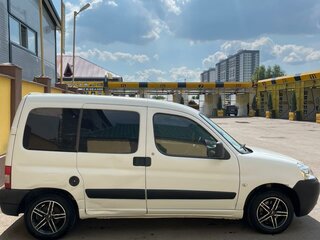 2011 Citroen Berlingo I Рестайлинг, белый, 350000 рублей, вид 2