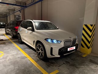 2024 BMW X5 40i IV (G05/G18) Рестайлинг, белый, 11990000 рублей, вид 4