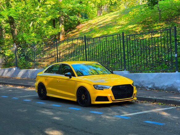 2016 Audi A3 III (8V) Рестайлинг, жёлтый