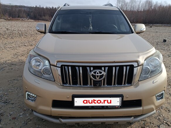 2010 Toyota Land Cruiser Prado 150 Series, золотистый, 2740000 рублей - вид 2