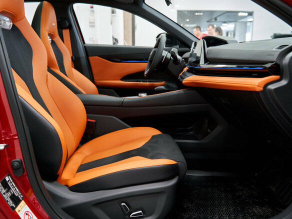 2024 Changan UNI-V I, красный, 3209900 рублей - вид 22