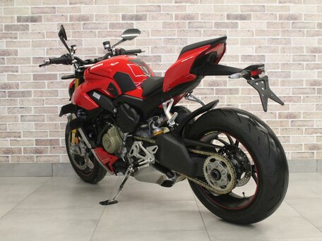 2021 Ducati Streetfighter V4, красный, 1785000 рублей, вид 3