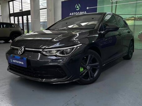 2022 Volkswagen Golf VIII, чёрный, 2056000 рублей, вид 1