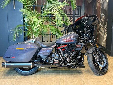 2026 Harley-Davidson CVO Street Glide ST, серый, 6500000 рублей, вид 3