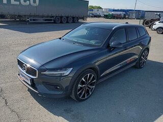 Volvo V60 Cross Country II