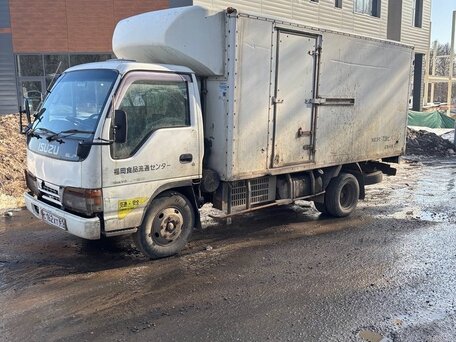1995 Isuzu Elf (N-series), белый, 600000 рублей, вид 1