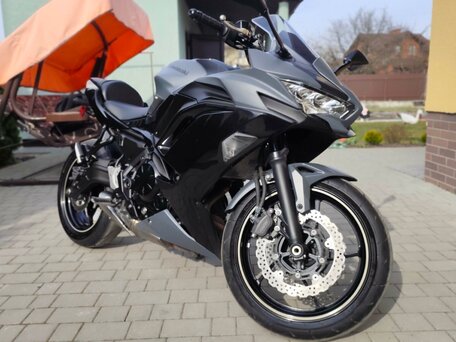 2024 Kawasaki Ninja 650, чёрный, 726048 рублей, вид 1