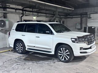 2018 Toyota Land Cruiser 200 Series Рестайлинг 2, белый, 6200000 рублей, вид 2