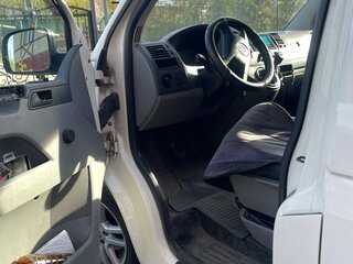 2004 Volkswagen Transporter T5, белый, 920000 рублей, вид 3