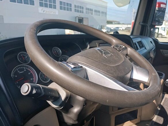 2022 Sinotruk Howo ZZ3257, серый, 4499000 рублей - вид 6
