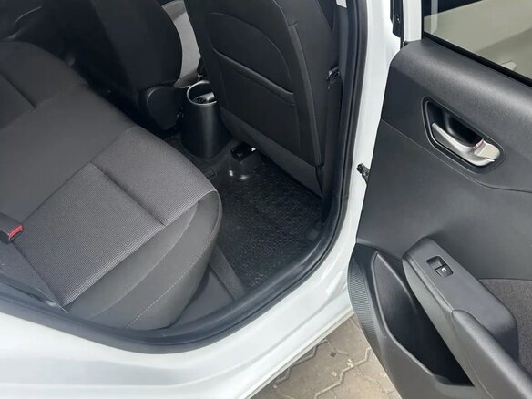 2018 Hyundai Solaris II, белый, 1600000 рублей - вид 17