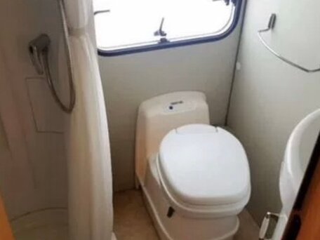 2008 Fiat Professional Ducato, красный, 4850000 рублей, вид 2