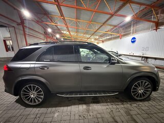 2020 Mercedes-Benz GLE 400 d II (V167), серый, 5500000 рублей, вид 3